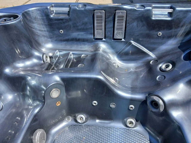 Baja spas 6 persoons jacuzzi en buitenspa - afbeelding 6 van  26