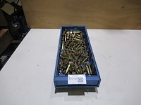 Bak met ca. 70 metalen expansiepluggen - afbeelding 1 van  2