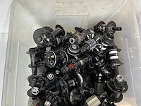 Bak met primato / shimano / agis / achterassen (2x) - afbeelding 3 van  4