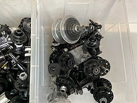 Bak met primato / shimano / agis / achterassen (2x) - afbeelding 4 van  4