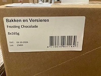 Bakken en versieren frosting chocolade 165g (560x) - afbeelding 3 van  4