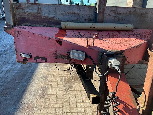 Bakkenwagen voor aan de kraan - afbeelding 4 van  27