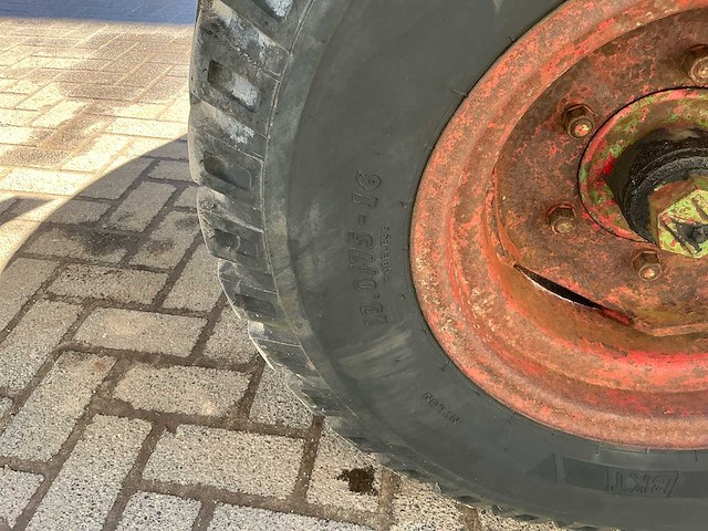 Bakkenwagen voor aan de kraan - afbeelding 9 van  27