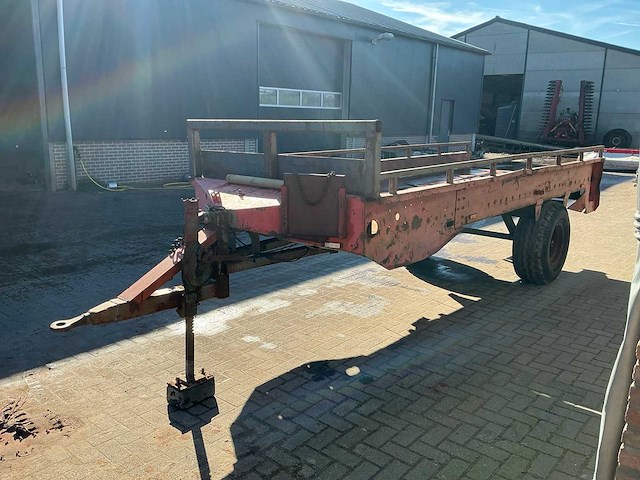 Bakkenwagen voor aan de kraan - afbeelding 1 van  27