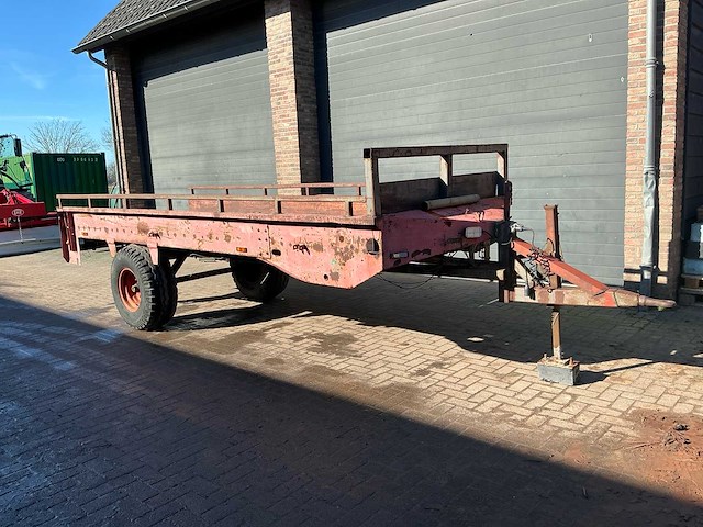 Bakkenwagen voor aan de kraan - afbeelding 25 van  27