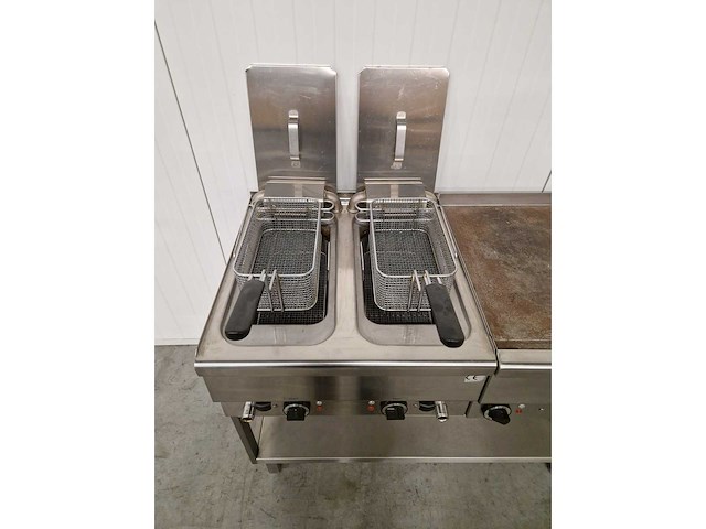 Baklijn - mareno - dubbele friteuse - bakplaat - 4 pits fornuis - 400v - afbeelding 3 van  3