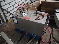 Bakon - afbeelding 1 van  9