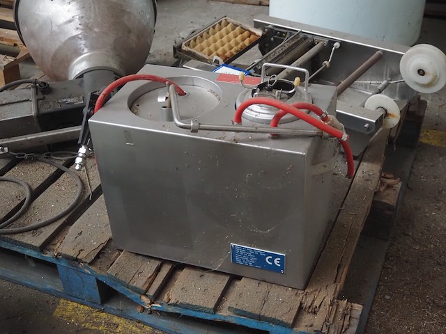 Bakon - afbeelding 4 van  9