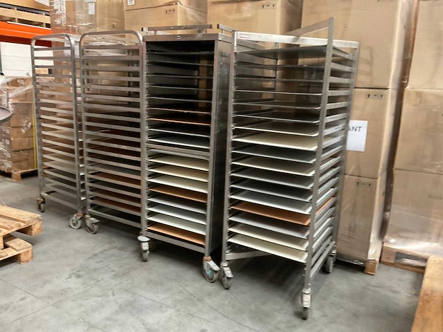 Bakplaatwagens (4x) - afbeelding 1 van  4