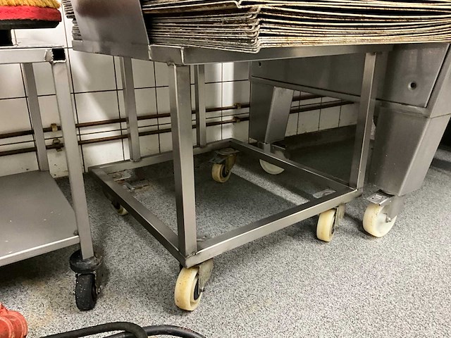 Bakplaten met rvs trolley - afbeelding 2 van  2