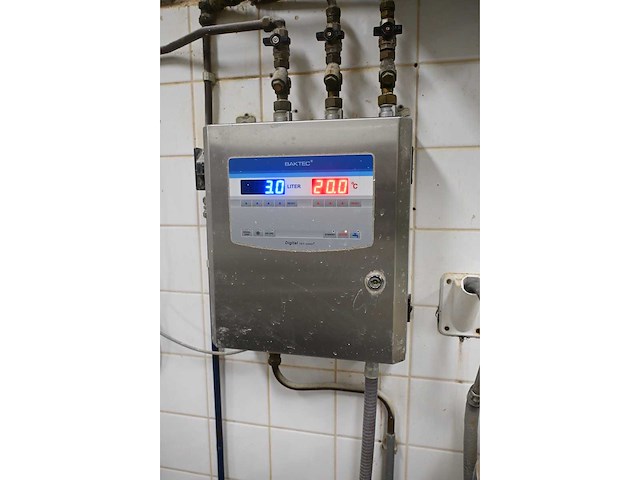 Baktec - b3 univers - waterkoel- en doseerapparaat met bkl 200 ice hd chiller - 2018 - afbeelding 2 van  4