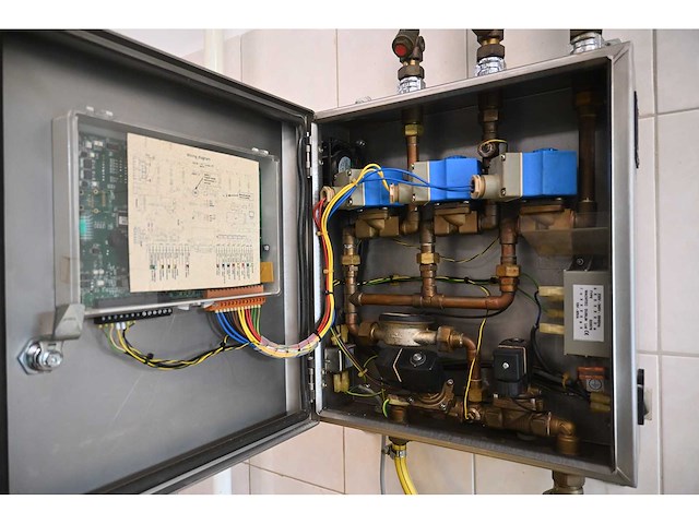Baktec b3 univers waterkoel en doseerapparaat met bkl ice ims 200 heavy duty chiller - afbeelding 5 van  9