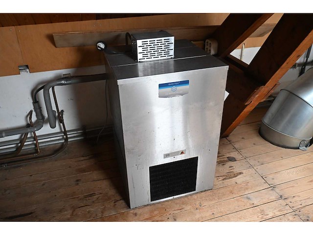 Baktec b3 univers waterkoel en doseerapparaat met bkl ice ims 200 heavy duty chiller - afbeelding 6 van  9