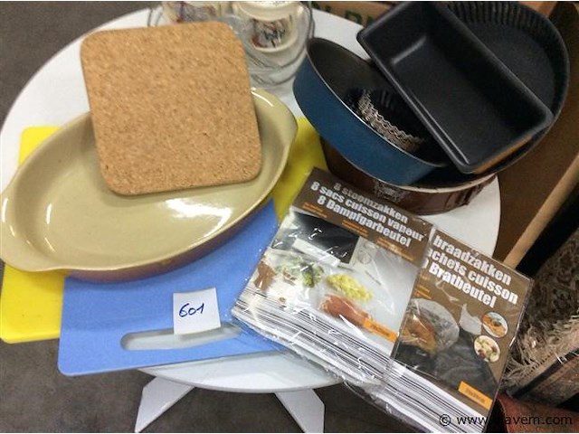 Bakvormen + - afbeelding 1 van  3