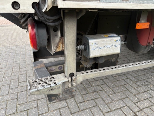 Bakwagen daf lf 230 af type l2en3 automaat met kenteken 52-bnl-4. - afbeelding 2 van  12