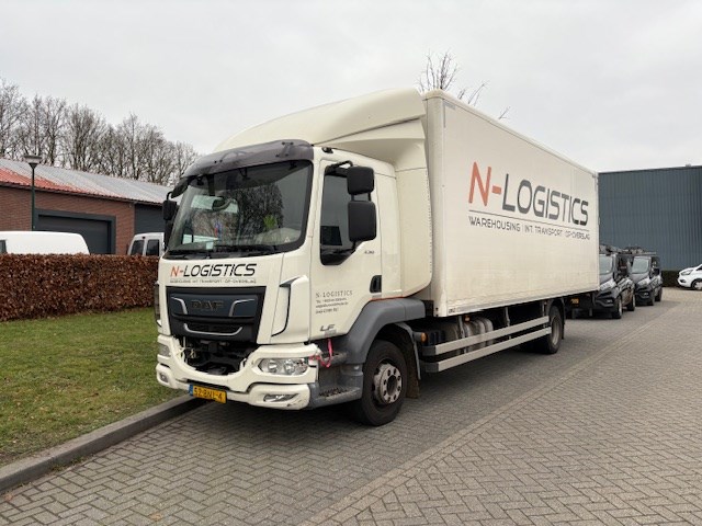 Bakwagen daf lf 230 af type l2en3 automaat met kenteken 52-bnl-4. - afbeelding 1 van  12