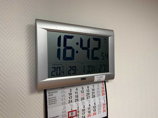 Balance time radio controlled klok (3x) - afbeelding 1 van  2