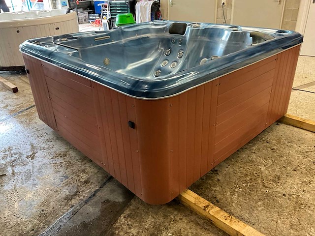 Balbao jacuzzi - afbeelding 6 van  12