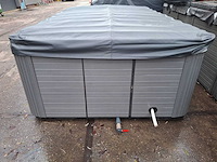 Balboa 10 persoons theater jacuzzi en buitenspa - afbeelding 10 van  21