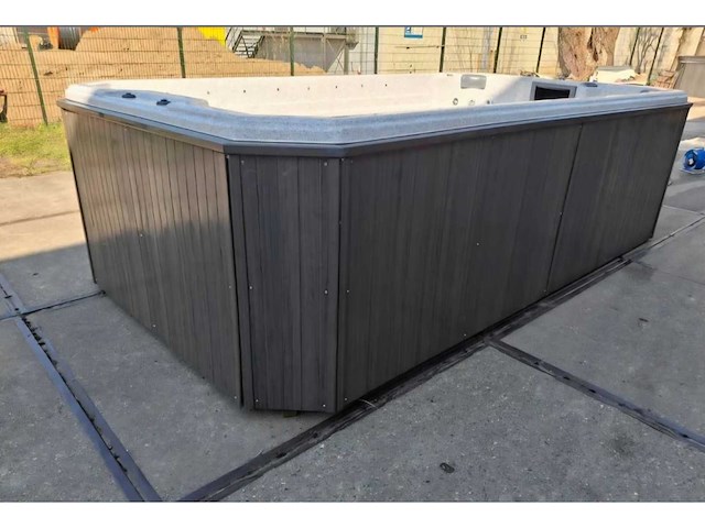 Balboa 10 persoons zwemspa jacuzzi en buitenspa - afbeelding 10 van  23