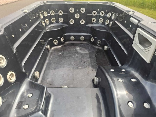 Balboa 10 persoons zwemspa jacuzzi en buitenspa - afbeelding 7 van  22