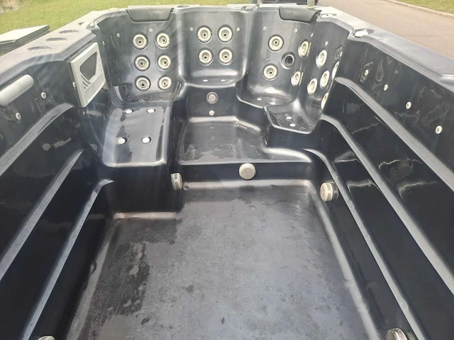 Balboa 10 persoons zwemspa jacuzzi en buitenspa - afbeelding 22 van  37