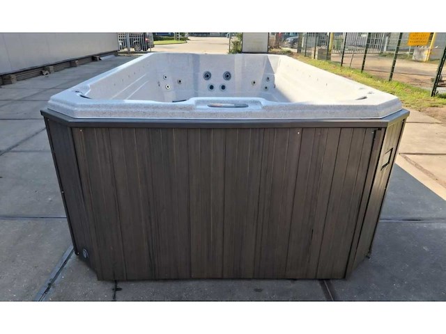 Balboa 10 persoons zwemspa jacuzzi en buitenspa - afbeelding 11 van  23