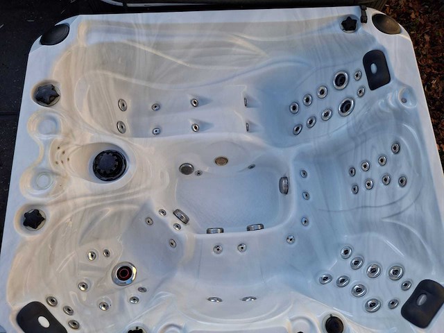 Balboa 15 persoons dubbele cabine jacuzzi en buitenspa - afbeelding 18 van  18