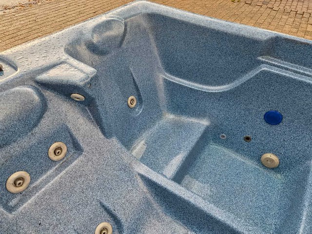Balboa 3 persoons jacuzzi en buitenspa - afbeelding 26 van  28