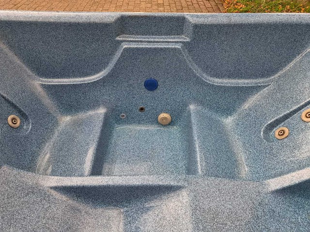 Balboa 3 persoons jacuzzi en buitenspa - afbeelding 23 van  26
