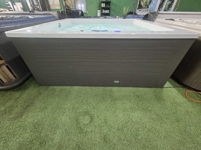 Balboa 4 persoons design spa jacuzzi en buitenspa - afbeelding 7 van  22