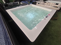 Balboa 4 persoons design spa jacuzzi en buitenspa - afbeelding 8 van  22