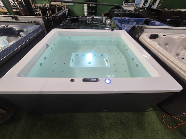Balboa 4 persoons design spa jacuzzi en buitenspa - afbeelding 5 van  22