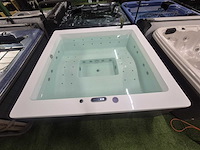 Balboa 4 persoons design spa jacuzzi en buitenspa - afbeelding 16 van  22