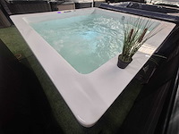 Balboa 4 persoons design spa jacuzzi en buitenspa - afbeelding 14 van  22