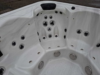 Balboa 5 persoons jacuzzi en buitenspa - afbeelding 2 van  25