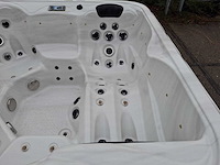 Balboa 5 persoons jacuzzi en buitenspa - afbeelding 11 van  25