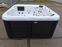 Balboa 5 persoons jacuzzi en buitenspa - afbeelding 22 van  25