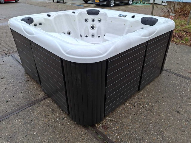 Balboa 5 persoons jacuzzi en buitenspa - afbeelding 23 van  25