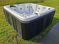 Balboa 5 persoons jacuzzi en buitenspa - afbeelding 20 van  30