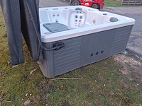 Balboa 5 persoons jacuzzi en buitenspa - afbeelding 13 van  20