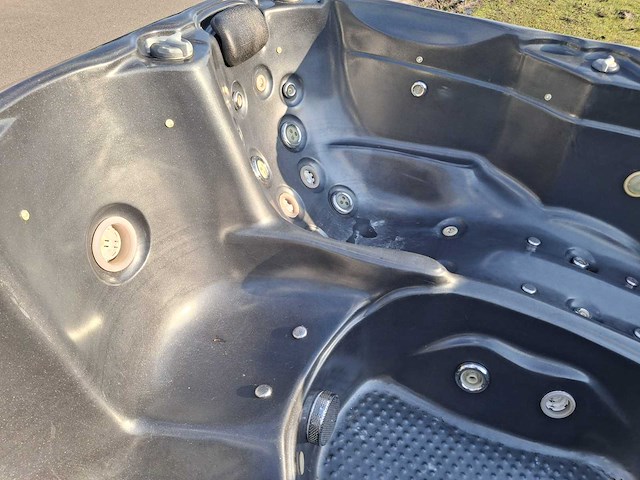 Balboa 5 persoons jacuzzi en buitenspa - afbeelding 6 van  15