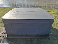 Balboa 5 persoons jacuzzi en buitenspa - afbeelding 7 van  9