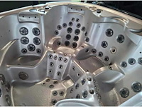 Balboa 5 persoons jacuzzi en buitenspa