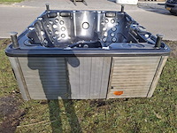 Balboa 5 persoons jacuzzi en buitenspa - afbeelding 3 van  5