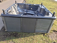 Balboa 5 persoons jacuzzi en buitenspa - afbeelding 5 van  5