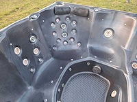Balboa 5 persoons jacuzzi en buitenspa - afbeelding 4 van  5