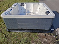 Balboa 5 persoons jacuzzi en buitenspa - afbeelding 4 van  13