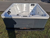 Balboa 5 persoons jacuzzi en buitenspa - afbeelding 11 van  13