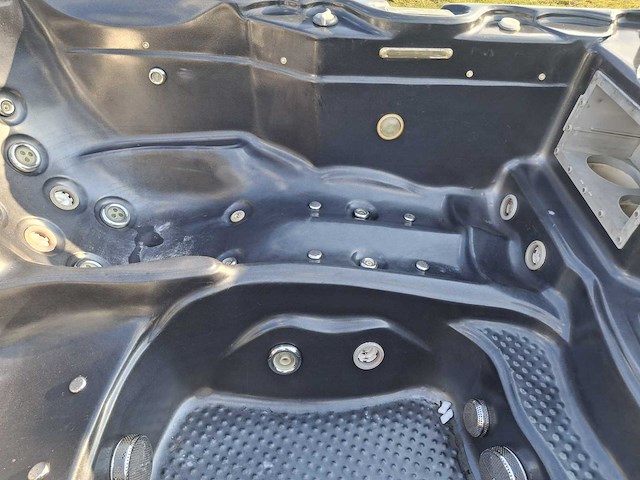 Balboa 5 persoons jacuzzi en buitenspa - afbeelding 15 van  29